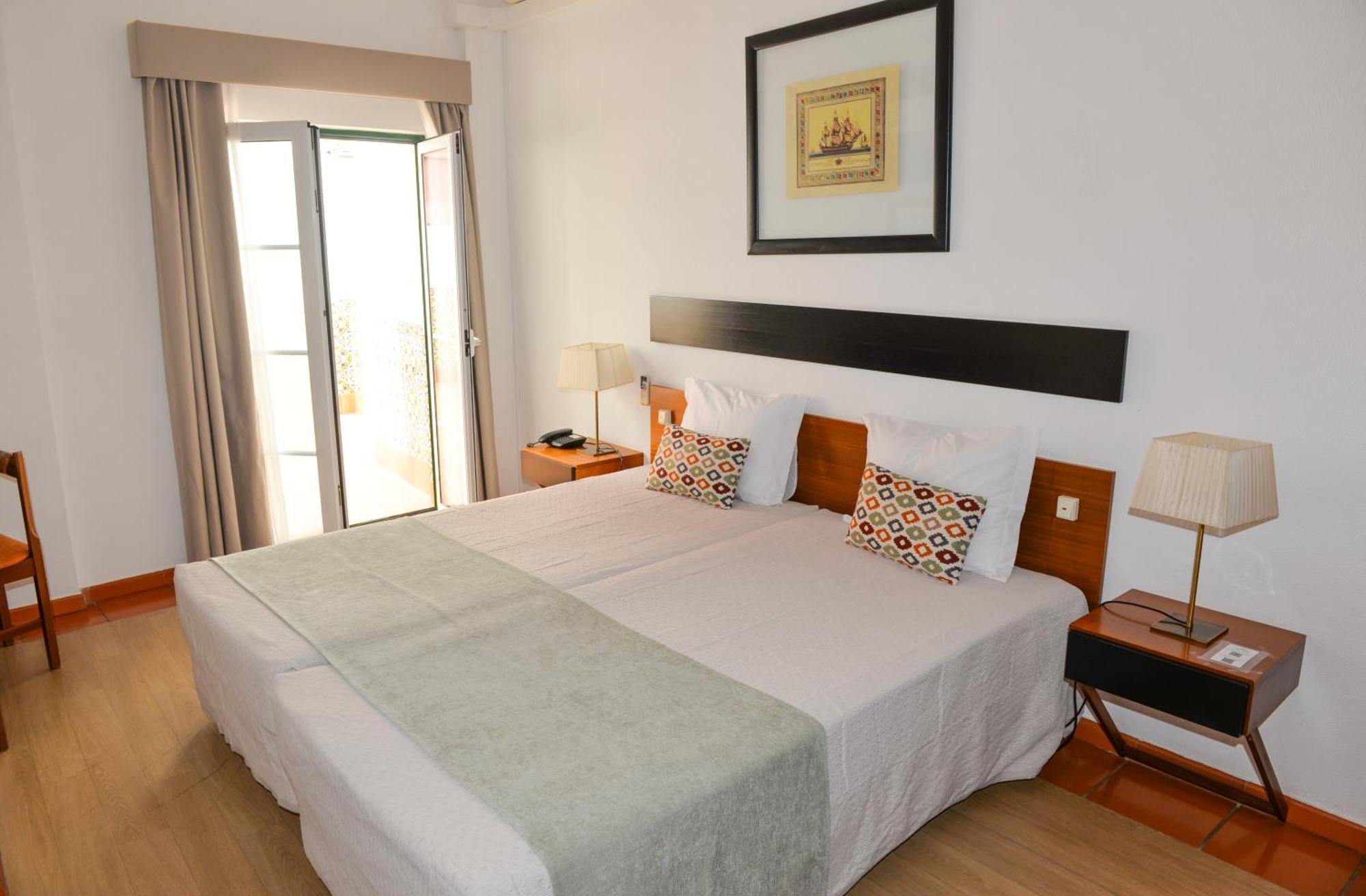 Lagosmar Story Hotel Bilik gambar